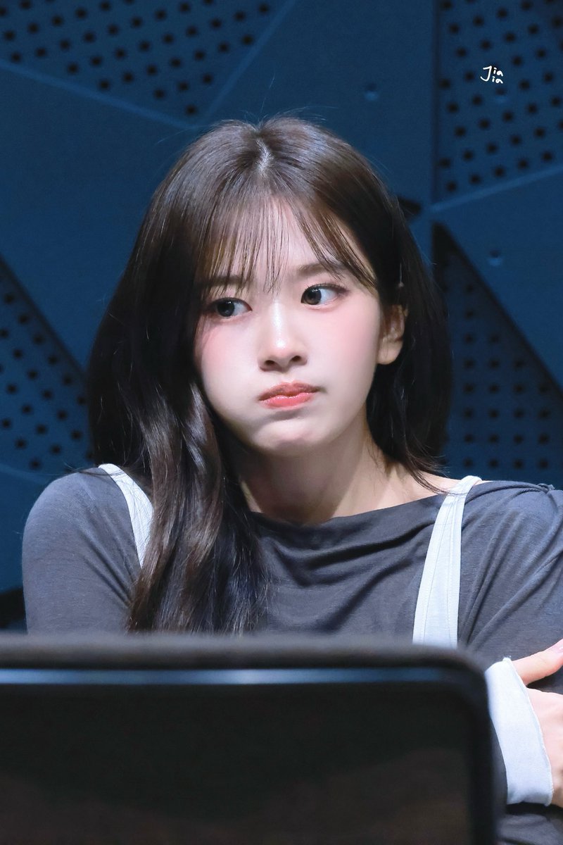 존잘쁨얼굴에 눈땡글볼빵빵치트키쓰면 바로졸귀토깽이소환됨