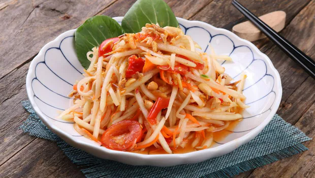 NDTVFood's tweet image. Why A Refreshing Bowl Of Thai Som Tam (Raw Papaya Salad) Is The Perfect Summer Dinner
food.ndtv.com/food-drinks/wh…
#salad #thai #rawpapaya