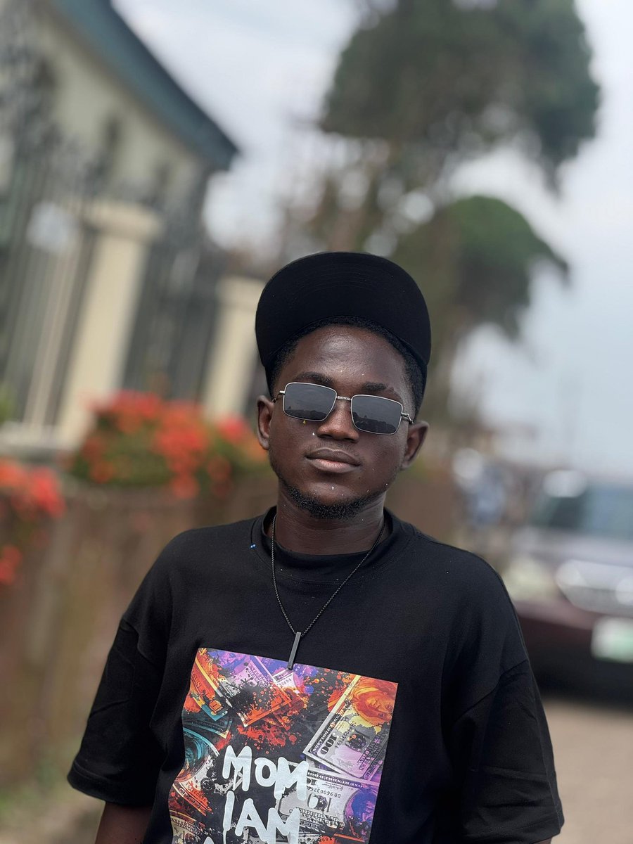 Jay_POfficial's tweet image. I want to start posting my freelancing journey and tips I find helpful. 

I hope to connect with like mind people on here🤝🏻 #freelancer