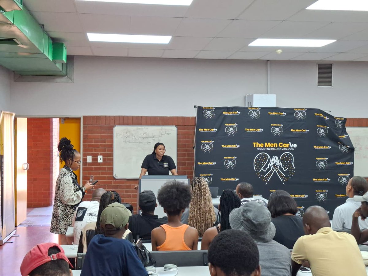 men_carve's tweet photo. The Men Carve met with beneficiaries &amp; potential beneficiaries this weekend — rebuilding relationships and starting new ones.

A successful and impactful session, with greater work ahead. #TheMenCarve #YouthDevelopment https://t.co/7qqNKWho4y