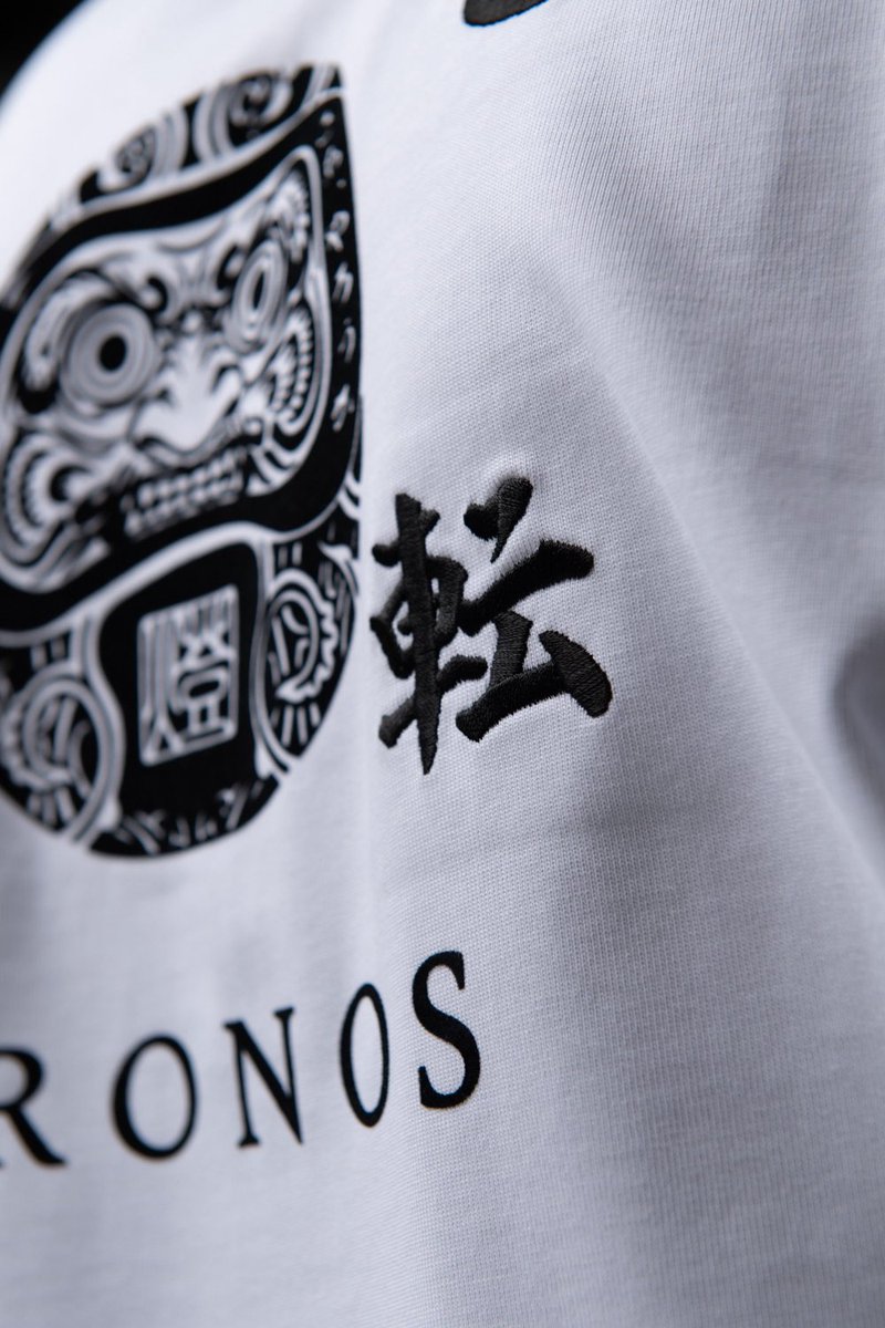 CRONOS_JAPAN's tweet image. CRONOS
燈 / ともしび

"達磨"
DARUMA EMBROIDERY TEE
4.29 Release

cronos-fit.com/blogs/topics/c…

#cronos 
#cronosmen 
#TOMOSHIBI #燈 #daruma