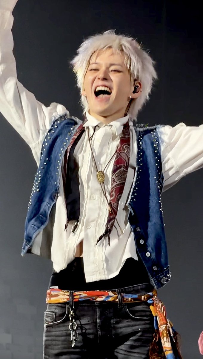 astri🍃 tweet media