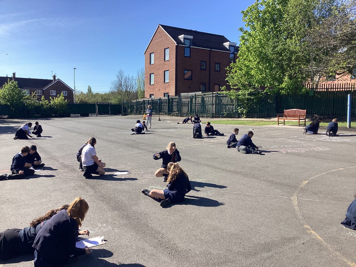 StMarks_RC_'s tweet photo. We took our maths revision outside today so we could enjoy the sunshine! Well done Year 6! ☀️ https://t.co/7pdW4Zk3ov