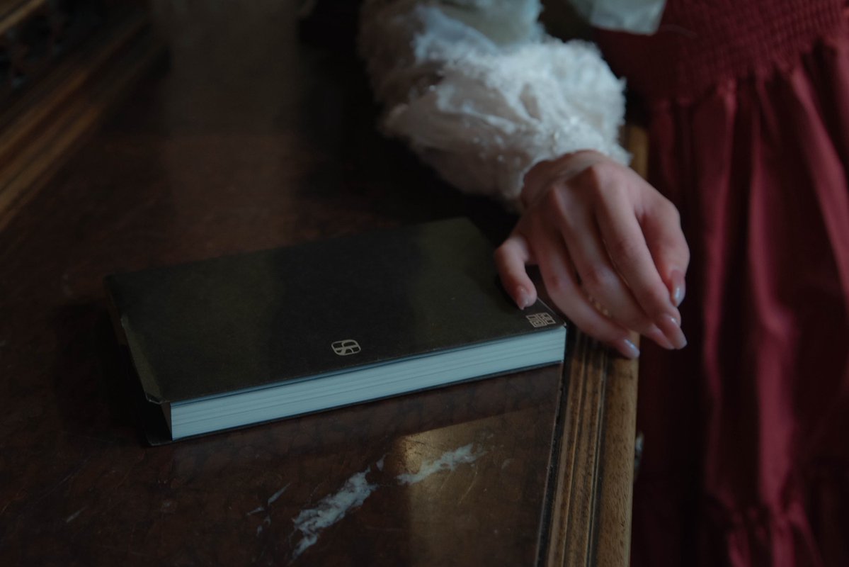 sakazu_photo's tweet image. “Alexithymia”

「まだ知らない愛を書きたい
この心を満たすくらい
美しいものを知りたい」

感情を取り戻す書を得たら
さらに心を知りたくなった

actor: @tomoka_fujikawa 
@SSR_KANSAI 

#portrait