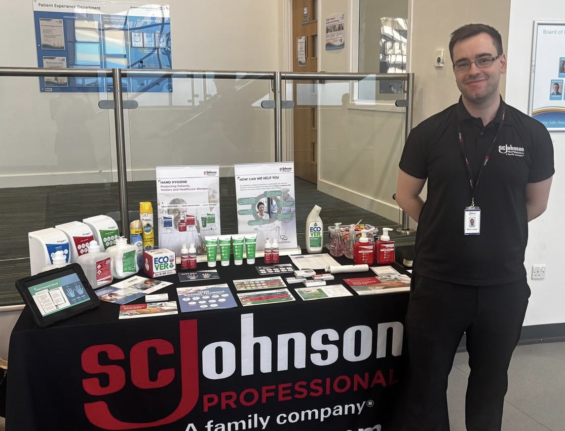 IPTeamBTH's tweet photo. 🎉🎉To kick off our hand hygiene day celebrations for 2026 Oliver from @SCJohnson is on the mezzanine @BlackpoolHosp until 1:30pm today 👏🙌
 #actionsaveslives 
#handhygiene 
#WHO https://t.co/PLXWLNkbBO
