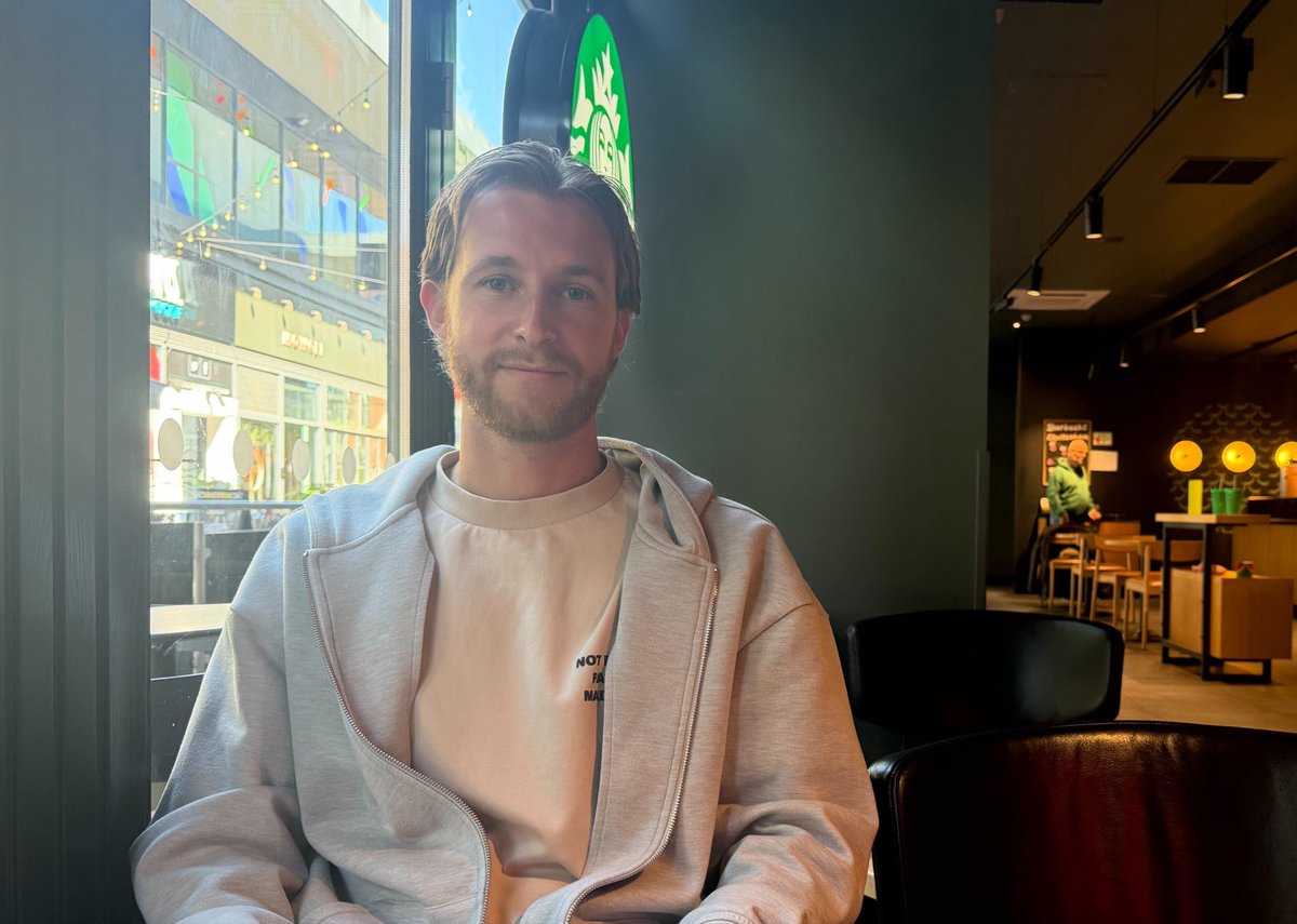 Jon Palmer tweet media