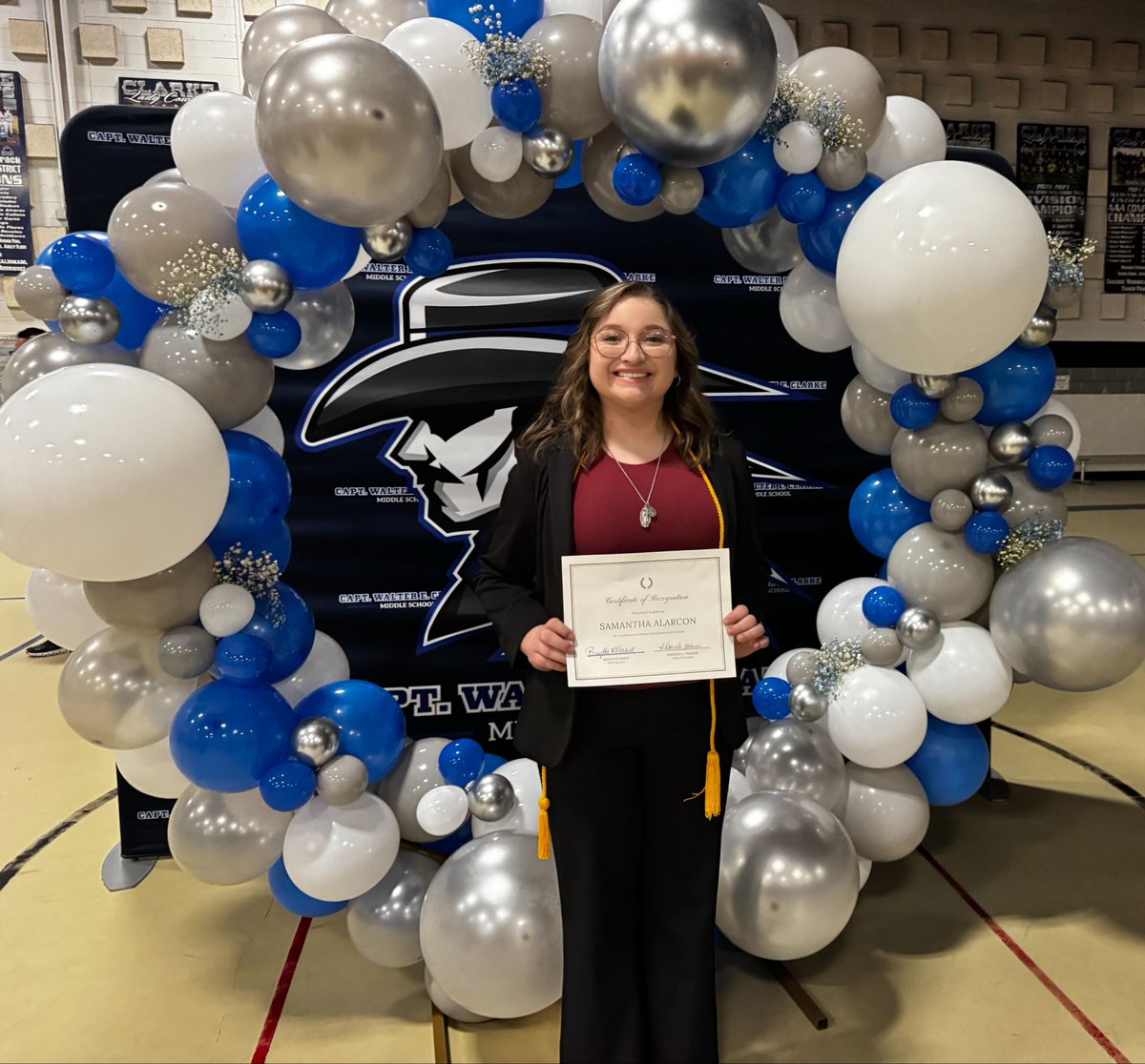 WalterEClarkeMS's tweet photo. 🎓 Proud to celebrate our newest NJHS inductees at Capt. Walter E. Clarke MS! 🤠💙 Their dedication to scholarship, leadership, service, and character shines bright. Congrats to our future leaders! #ClarkeMS #NJHS #CowboyPride @JEstrada_CMS @FJordan_CMS https://t.co/rJq0OO2kv4