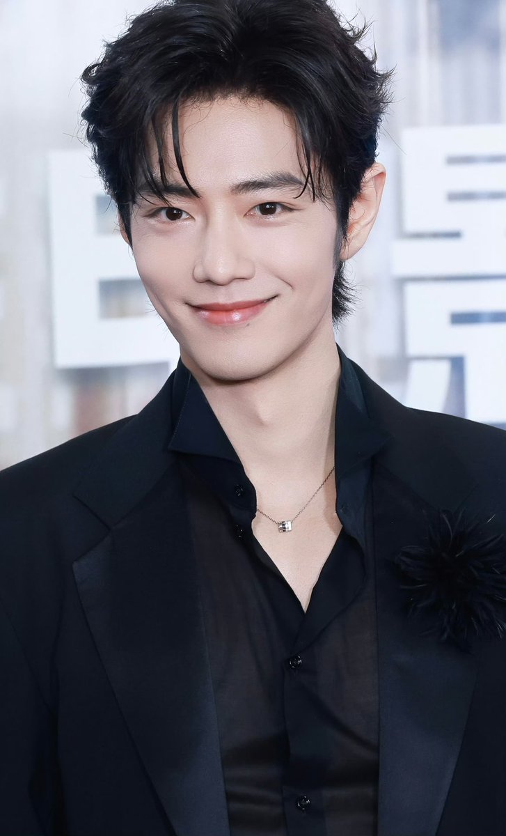 xzmelons's tweet image. what is this man?! 😭❤️
#XiaoZhan