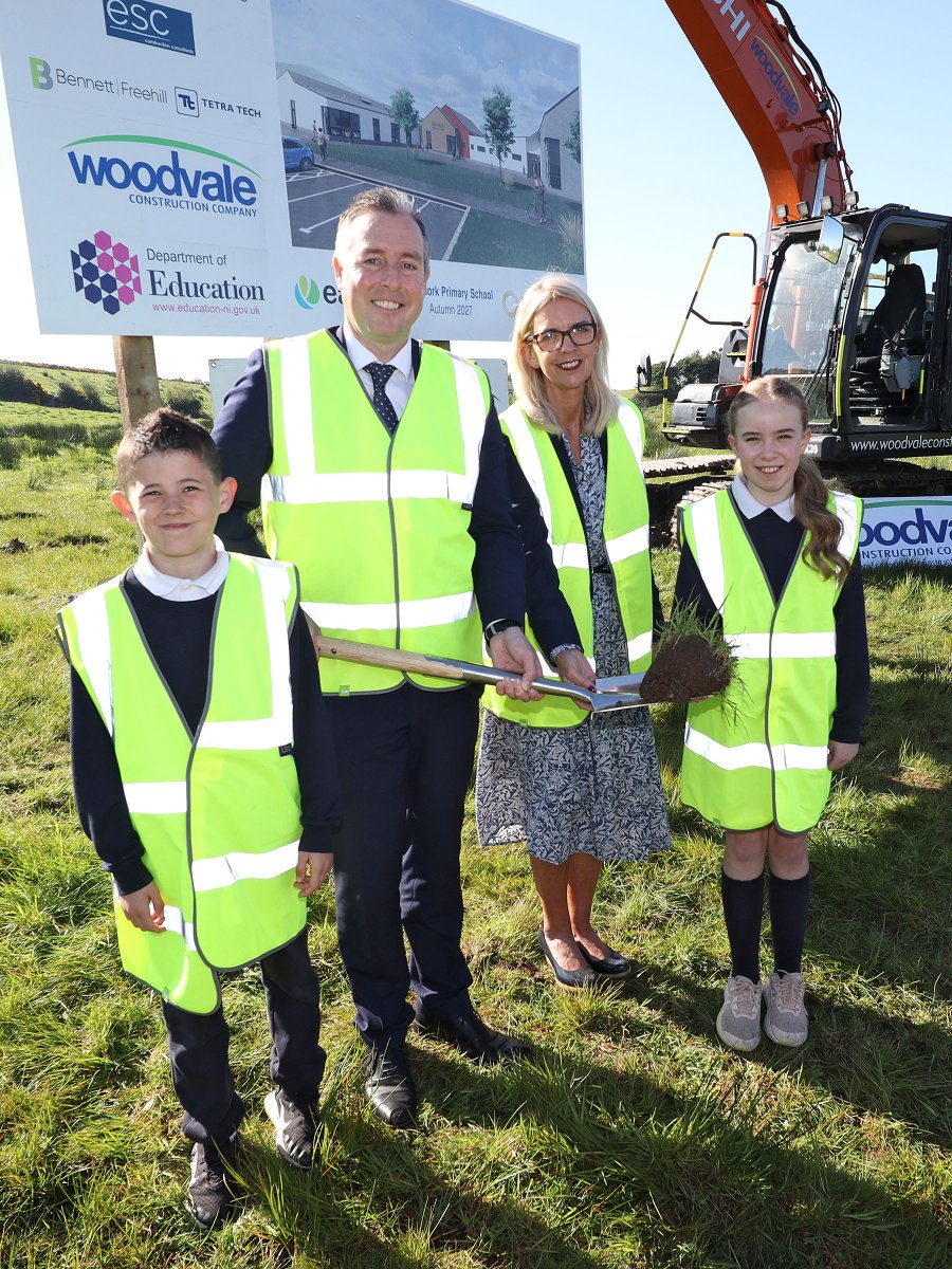 Education_NI's tweet photo. Education Minister Paul Givan has cut the first sod on a major capital construction project at Edendork Primary School.

The investment of £10.8million will deliver a new build school with 11 classrooms.

🔗Find out more: https://t.co/isMolhPcb5 https://t.co/56LXqab8Jq