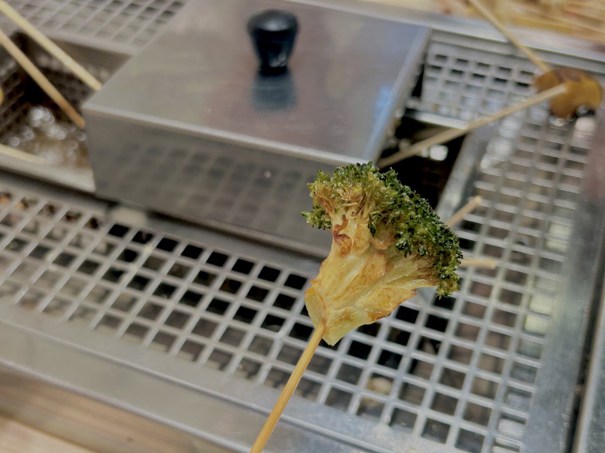 これは昼間に揚げの刑に処したブロッコリー🥦