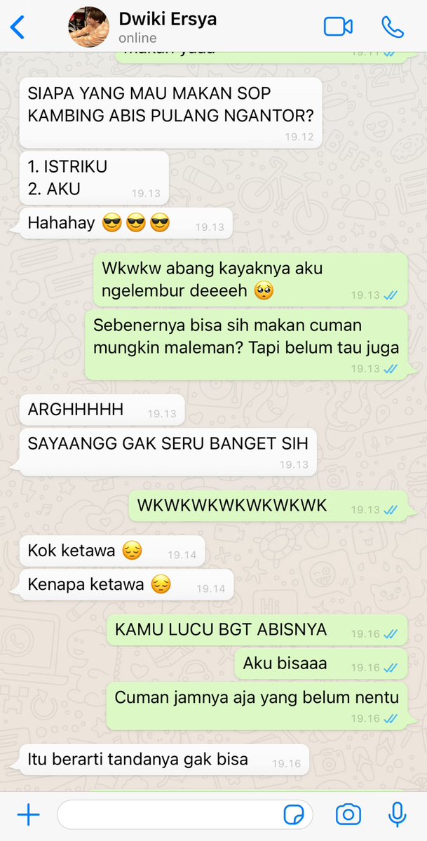 ela tweet media