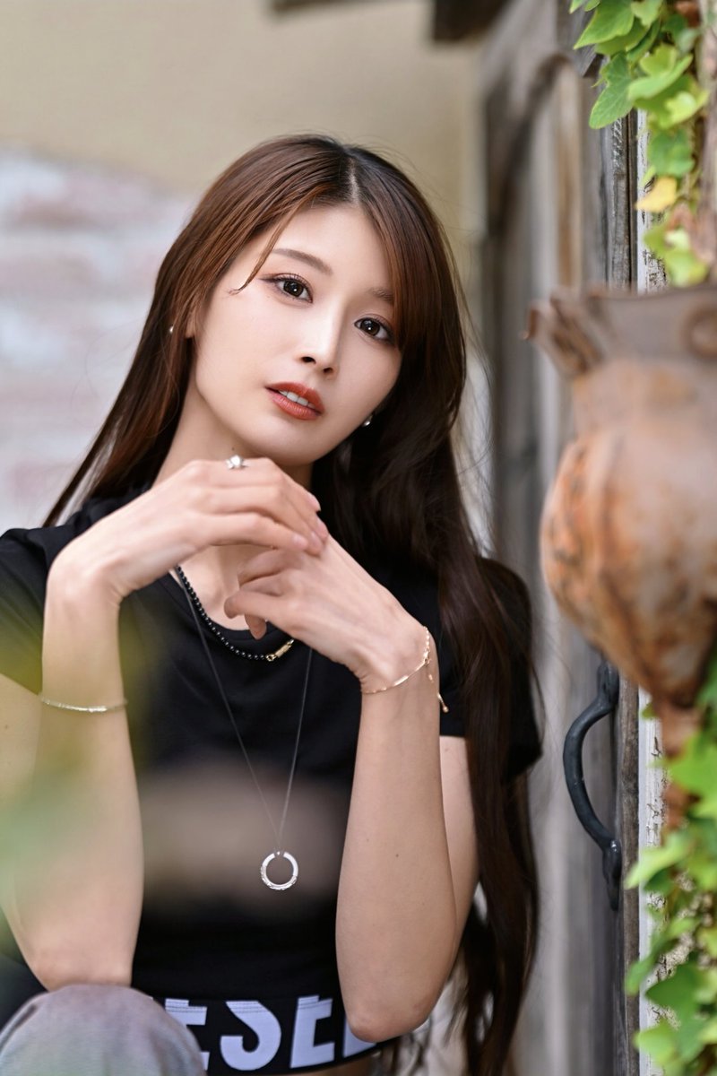 kamenjinavd's tweet image. 沢 すみれさん📸
@sumiresour
あれから7年…
時間経過の早さに驚くばかり👀
一瞬で空白を埋めてくれた事に
感謝しかない🦌　🙂‍↕️💓
@festasole
#portrait
#ファインダー越しの私の世界