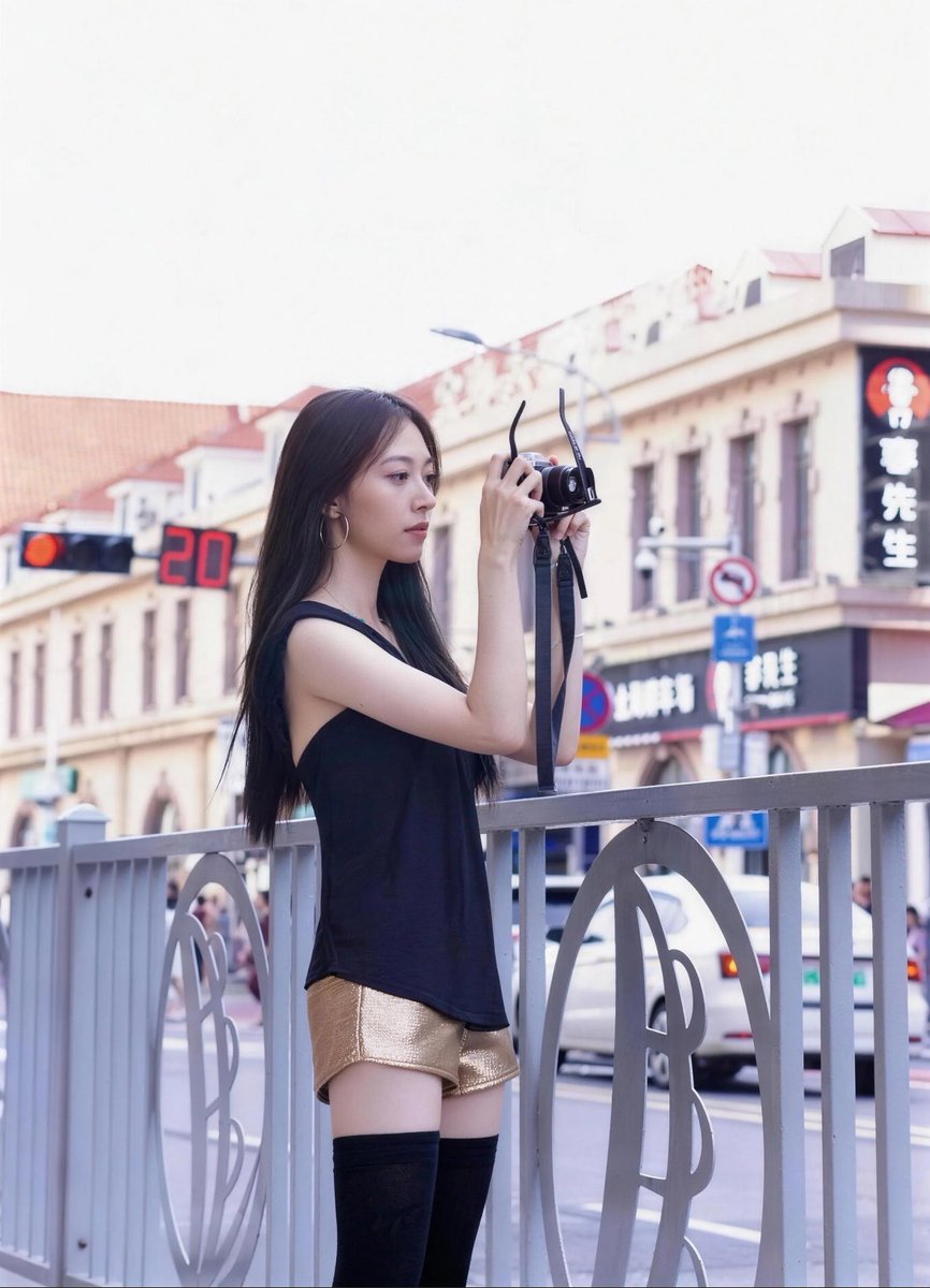 Winnie3q's tweet photo. 旧照骗新粉 #les #wlw #女同 https://t.co/3lGWoa3XKa