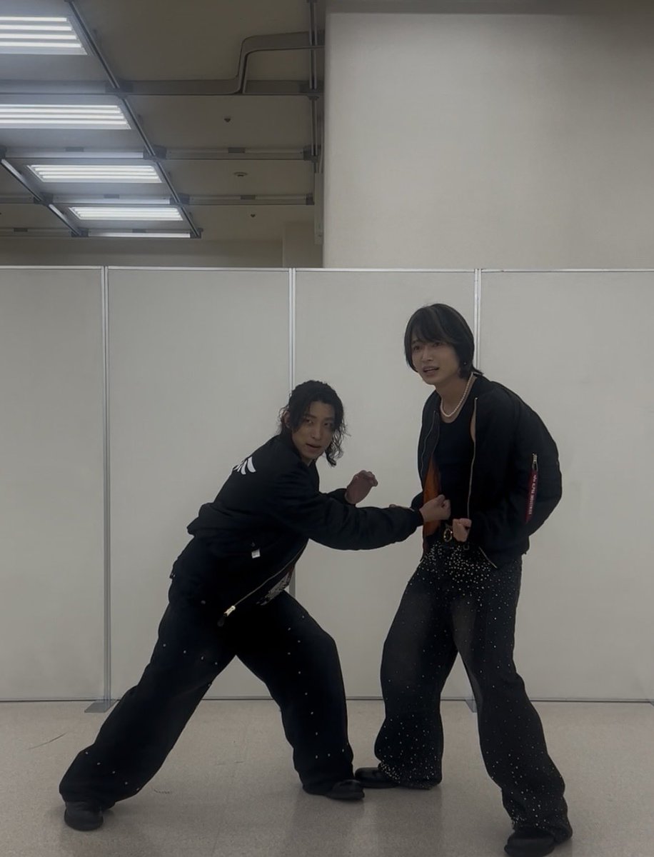 machi_591's tweet image. １部　亮&amp;amp;曉
「謎のウォーミングアップ部」
40秒の必死さがオモロかったぁ👍
#フォトセッション
#WATWING
#windy