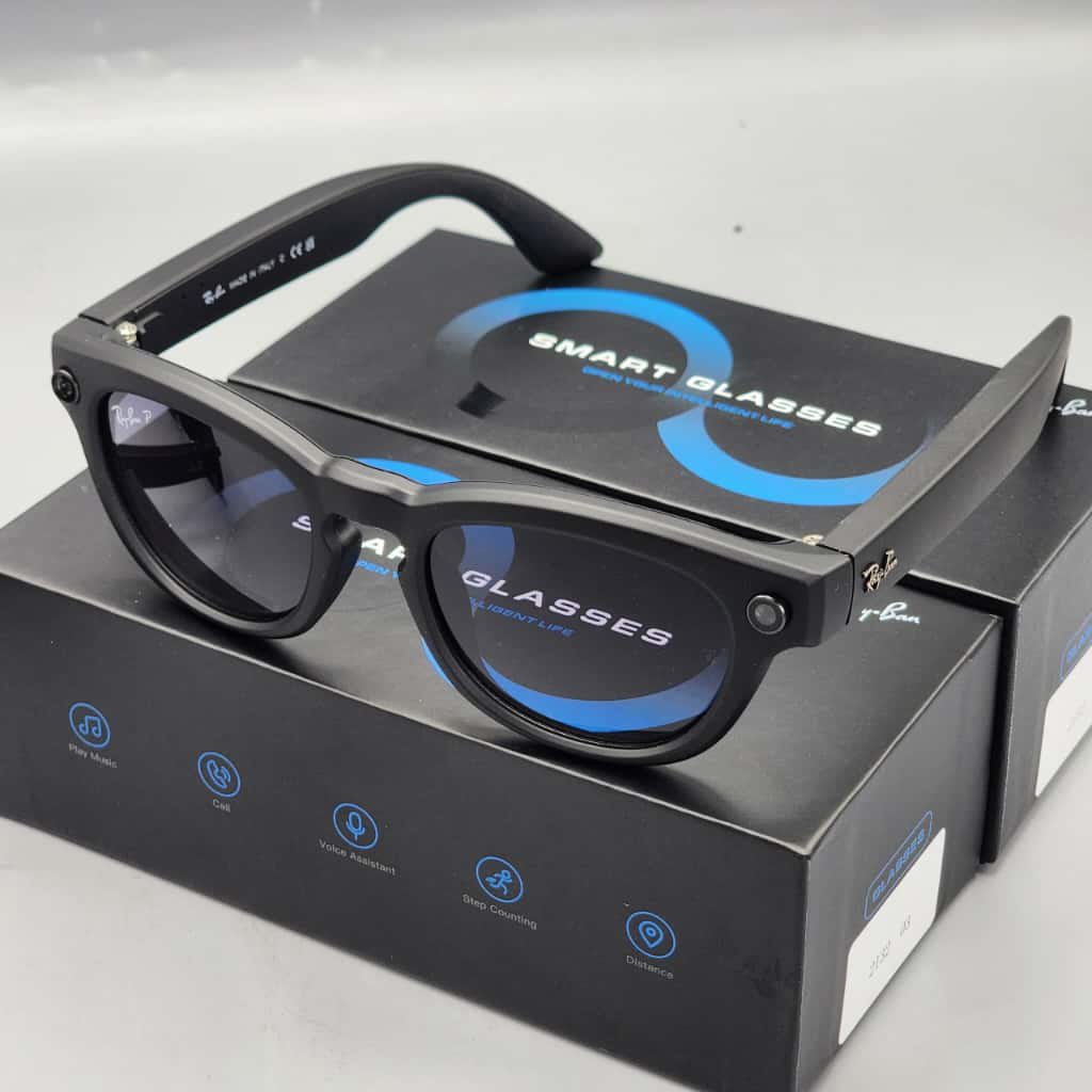 emi_kay_'s tweet photo. @Mrbankstips AI smart glasses with camera Available,   
 send us a dm.

#ENDPOLICEBRUTALITY https://t.co/vhnazX8cpk