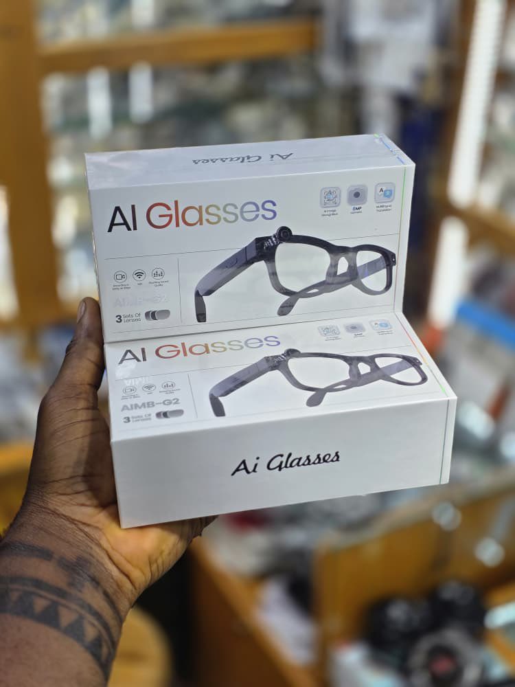 emi_kay_'s tweet photo. @Mrbankstips AI smart glasses with camera Available,   
 send us a dm.

#ENDPOLICEBRUTALITY https://t.co/vhnazX8cpk