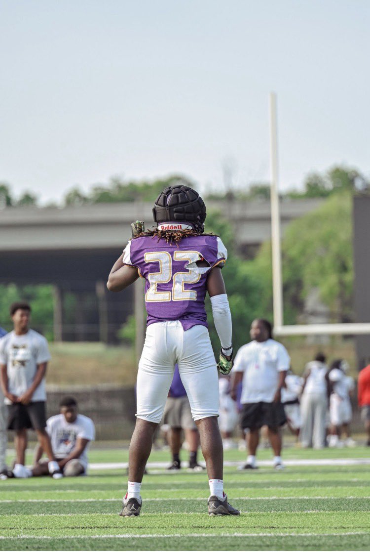 jarrvius__Lewis's tweet image. #springball
#year3
@CoachWarren23 @CCrawford46 @ChrisLew__