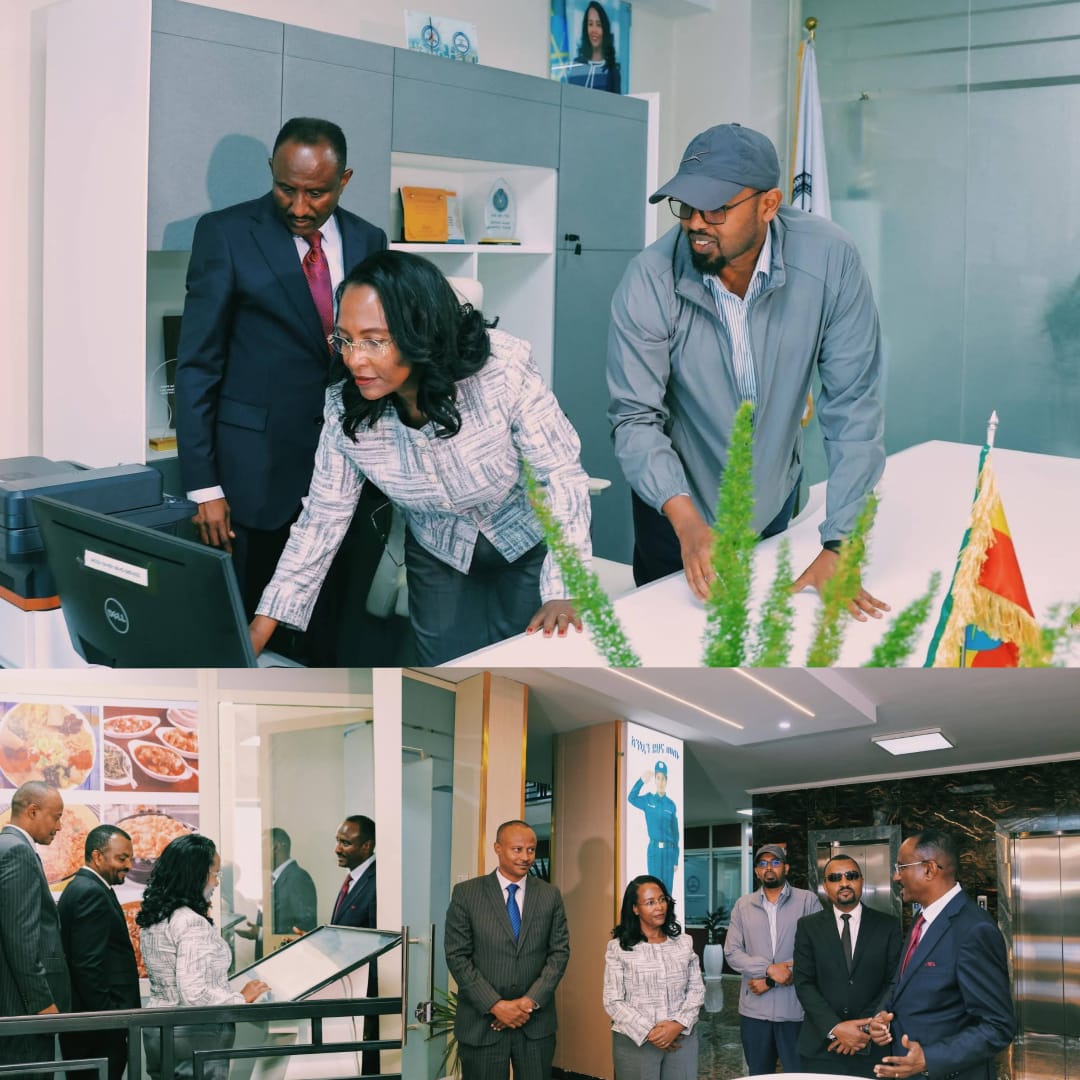 AdanechAbiebie's tweet photo. #AddisAbaba
ዛሬ በደንብ ማስከበር ባለስልጣን የተከናወኑ የተቋም ሪፎርም ስራዎችን ጎብኝተናል። 

ተቋሙ በአስተሳሰብ፣ በስነ-ምግባር እንዲሁም ዘመናዊ አሰራርን በመተግበር ረገድ መሰረታዊ ለውጥ አስመዝግቧል።
እነዚህ የሪፎርም ስራዎች አገልግሎቱን ከወረቀት ንክኪ ነፃና ቀልጣፋ ለማድረግ፣ በመረጃ ላይ የተመሰረተ ውሳኔ ለመስጠት፣ ቅሬታዎችን ለመፍታት እንዲሁም የደንብ ጥሰቶችን በቀላሉ ለይቶ ለማረም የሚያስችሉ ናቸው።
በከፍተኛ ትጋት መሰረታዊ ለውጥ ያስመዘገቡትን የተቋሙን አመራሮችና የኢኖቬሽንና ቴክኖሎጂ ቢሯችንን ከልብ አመሰግናለሁ።

ፈጣሪ ኢትዮጵያንና ህዝቦቿን ይባርክ!
