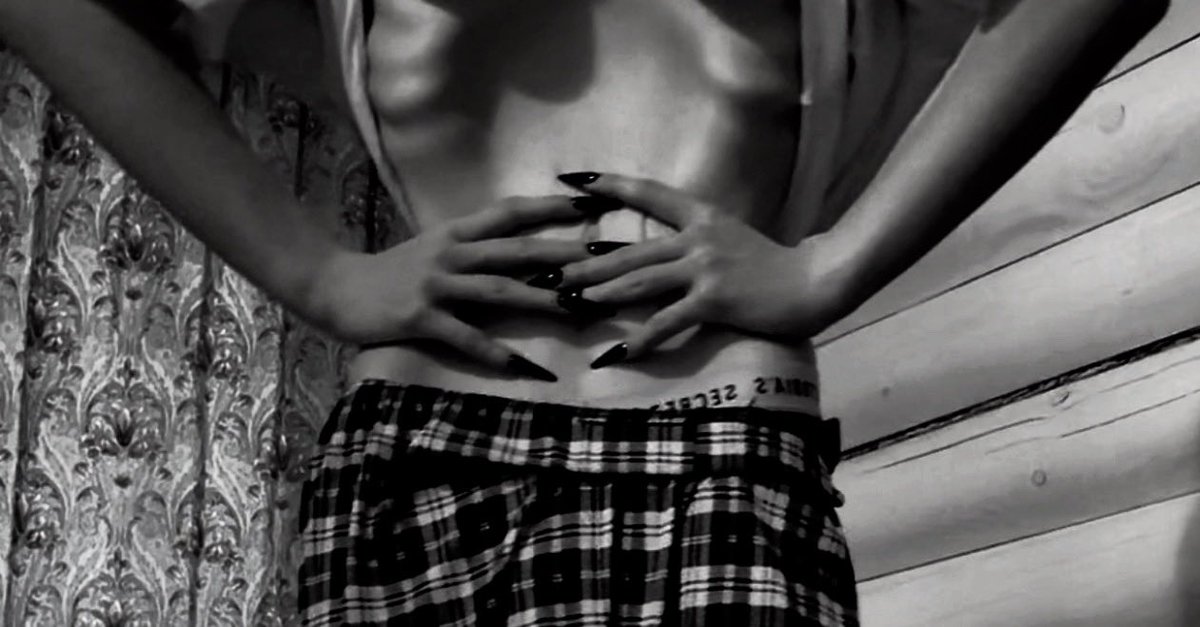 tgkanaimiar's tweet image. lazy bodychek 
#edtw #inspo #thinspo #bonespo #edtwtㅤ