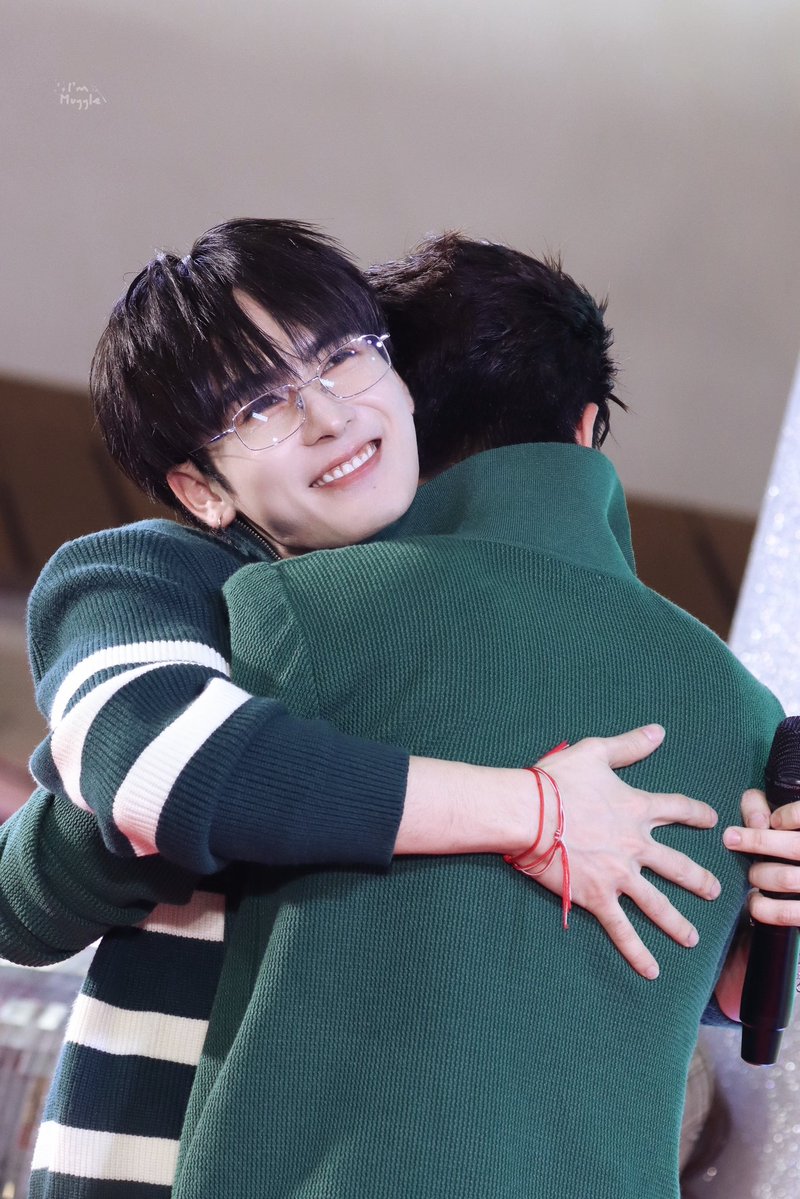 🫧🐌🫧 tweet media