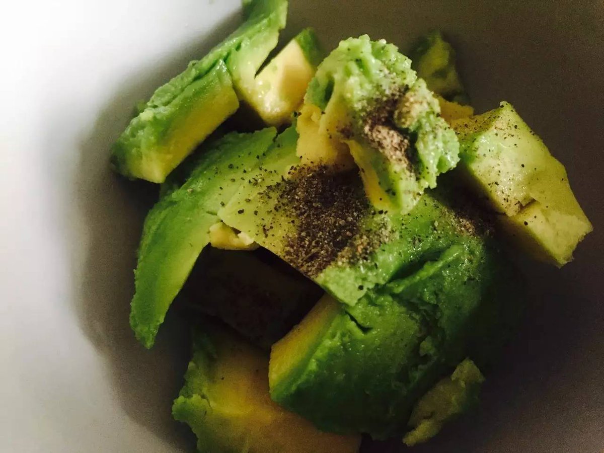 _ArunJalan's tweet image. Sunny side up eggs + avocado toast  Light, fresh, perfect for a lazy morning! #BreakfastGoals #EasyRecipes