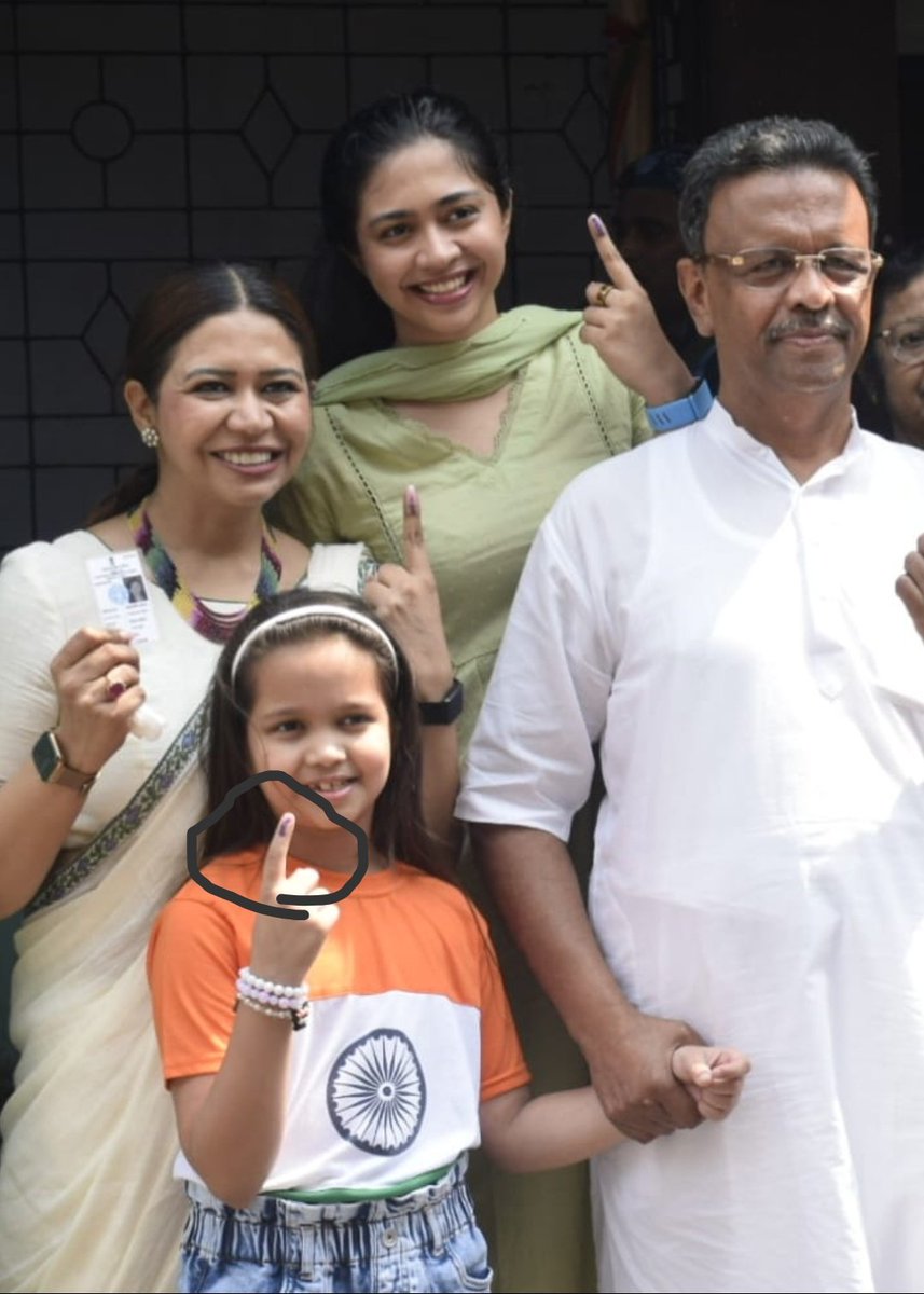 विनय पंडित tweet media