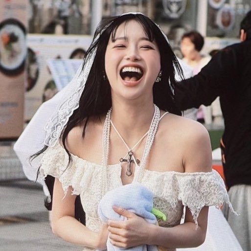 𓆩 𓆪 tweet media