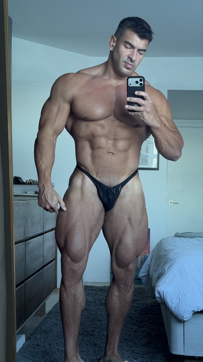 Big Muscle God tweet media