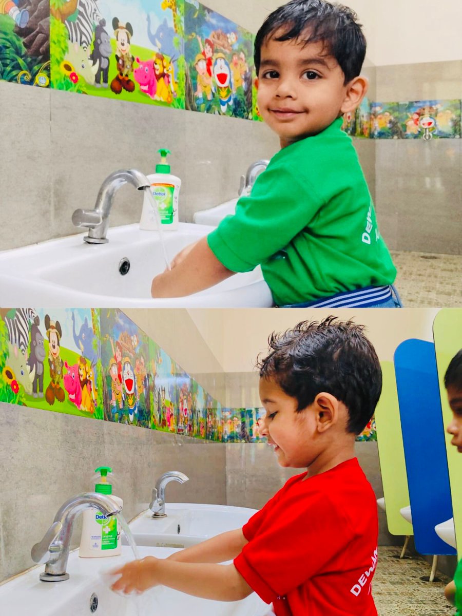 dewanschoolhpr's tweet image. 🧼✨ #Handwashing Activity | #Kindergarten ✨🧼
Nursery students at #DewanPublicSchool, Hapur learned the importance of personal £hygiene through a fun handwashing activity. Teachers demonstrated proper handwashing steps, making learning joyful and engaging. 👧🧒💦
#HealthyHabits