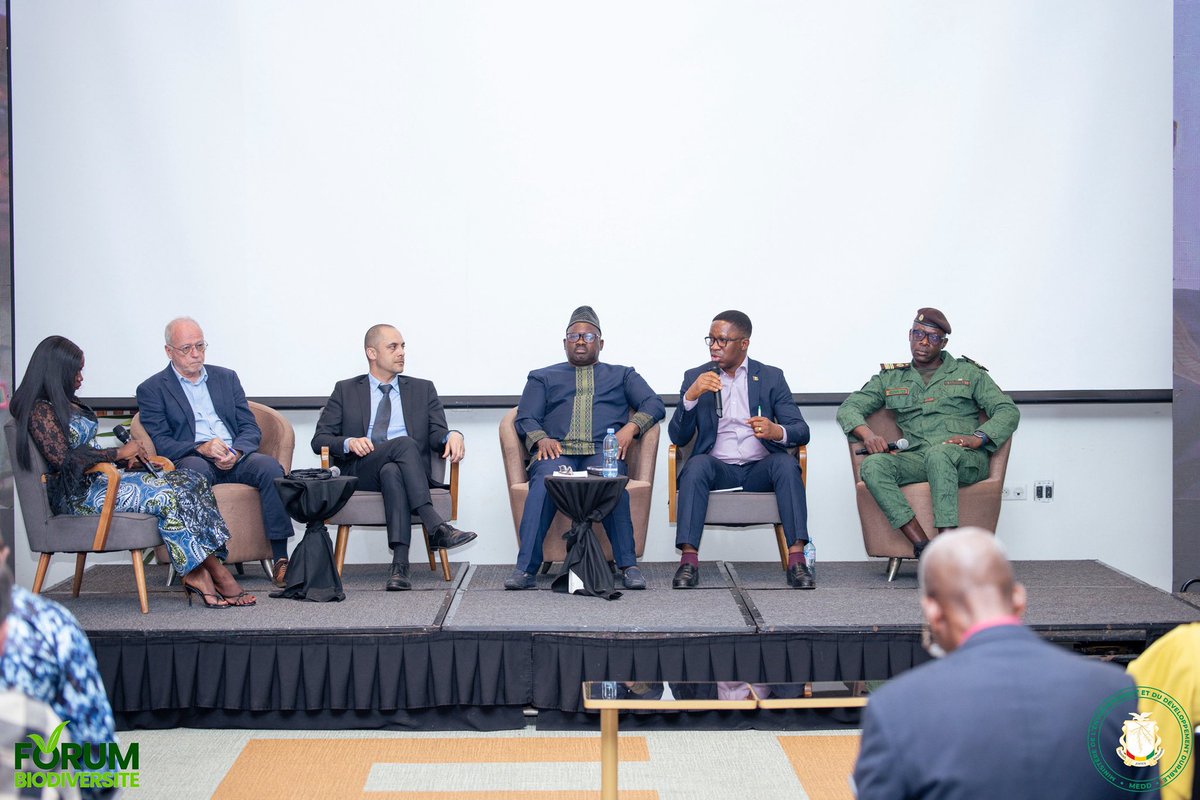 MeddGuinee's tweet photo. 𝗥𝗲𝘁𝗼𝘂𝗿 𝘀𝘂𝗿 𝗹𝗮 𝗽𝗿𝗲𝗺𝗶𝗲̀𝗿𝗲 𝗷𝗼𝘂𝗿𝗻𝗲́𝗲 𝗱𝘂 𝗙𝗼𝗿𝘂𝗺 𝗡𝗮𝘁𝗶𝗼𝗻𝗮𝗹 𝗱𝗲 𝗹𝗮 𝗕𝗶𝗼𝗱𝗶𝘃𝗲𝗿𝘀𝗶𝘁𝗲́ 𝟮𝟬𝟮𝟲

#ForumBiodiversite2026 #CapitalNaturelGuineen #GuineeCoeurVert #REGAP2026 #DeveloppementDurable #Environnement #Guinee https://t.co/ooc39ehKAn