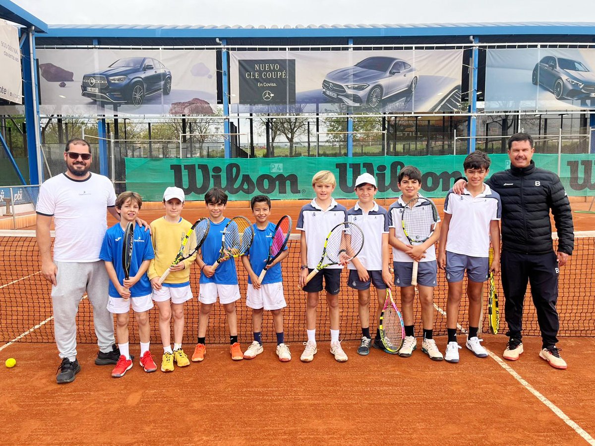 Open_Arena's tweet photo. 🔵 OPEN ARENA NEWS: Abril 2026

📌 Campeonato de Andalucía por equipos
Nuestros equipos alevín y cadete ya disputan la fase de grupos en el Cto de Andalucía por equipos. ¡A seguir compitiendo!

#openarena https://t.co/Glrw7q8HvN
