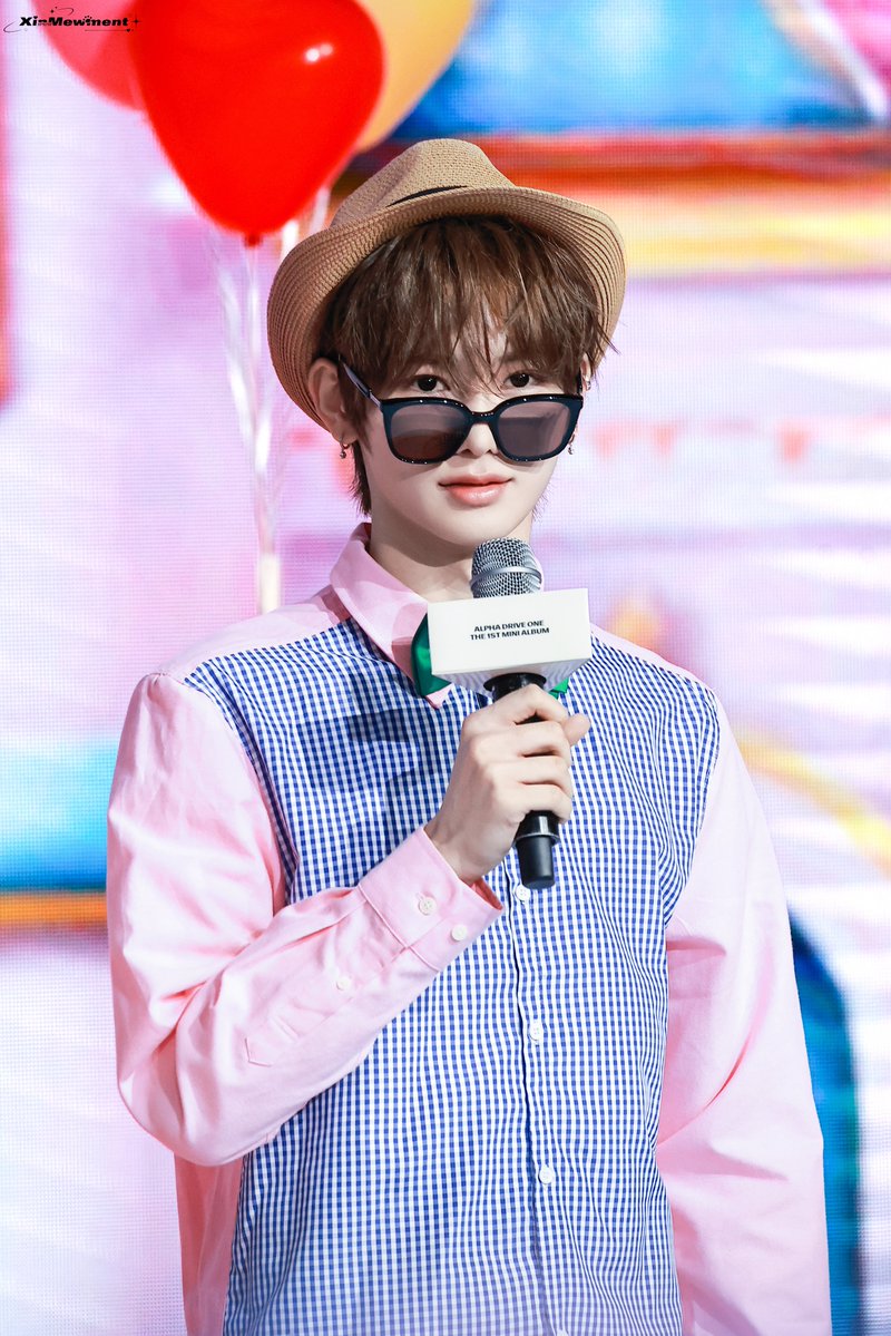 XinMewment tweet media