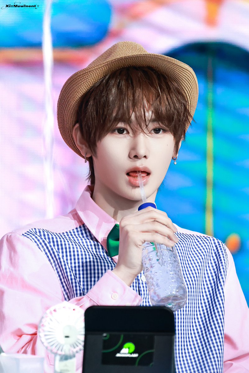 XinMewment tweet media