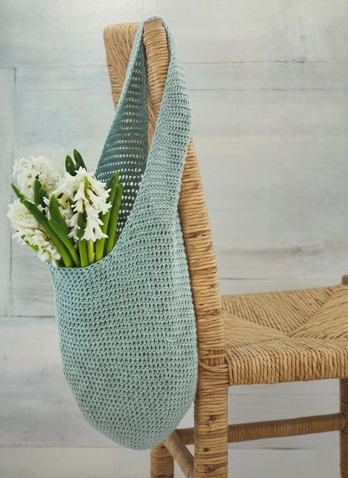 DDCrochetDesign's tweet image. Crochet Market Bag 🩵

Create your own stylish cotton tote for shopping and everyday use. A lovely design to make for spring and summer that looks good in so many colours. Simple, useful and enjoyable to make 🧶

dwcrochetpatterns.etsy.com/uk/listing/433…

#MHHSBD #craftbizparty #bloom #shopping