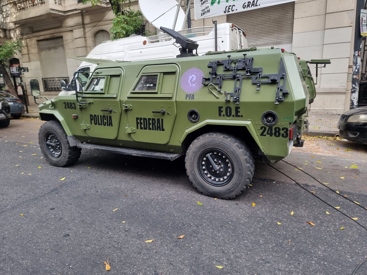 Nicolas del Caño tweet media