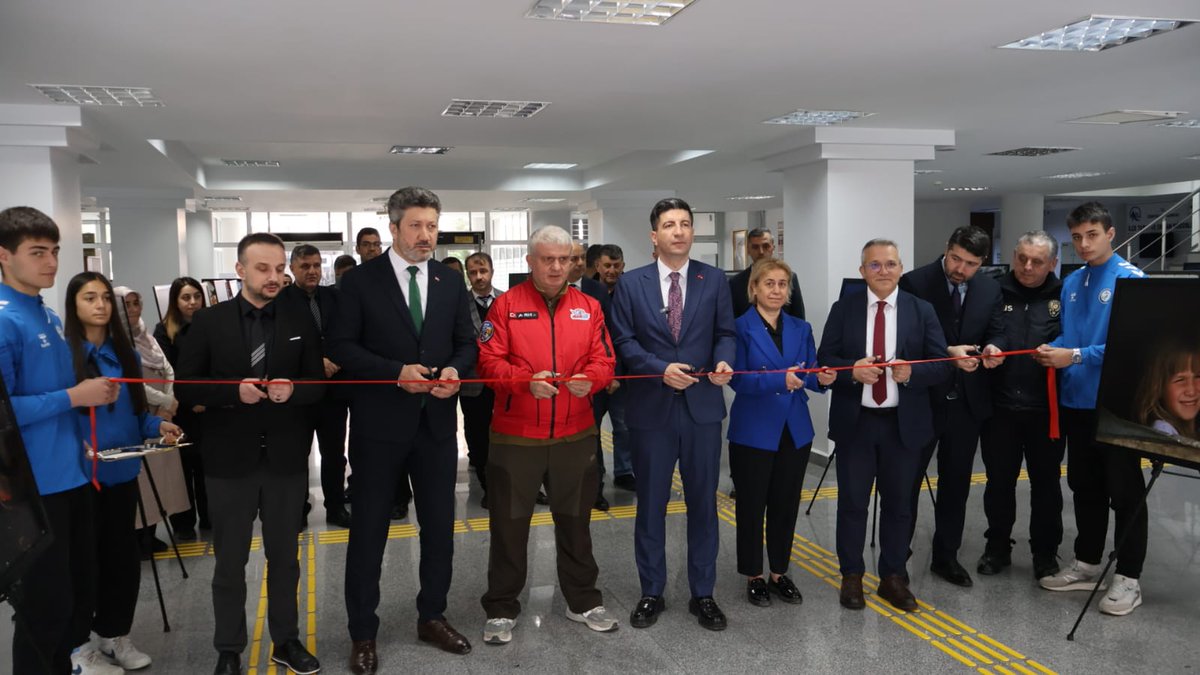 RIFAT ÖZER tweet media