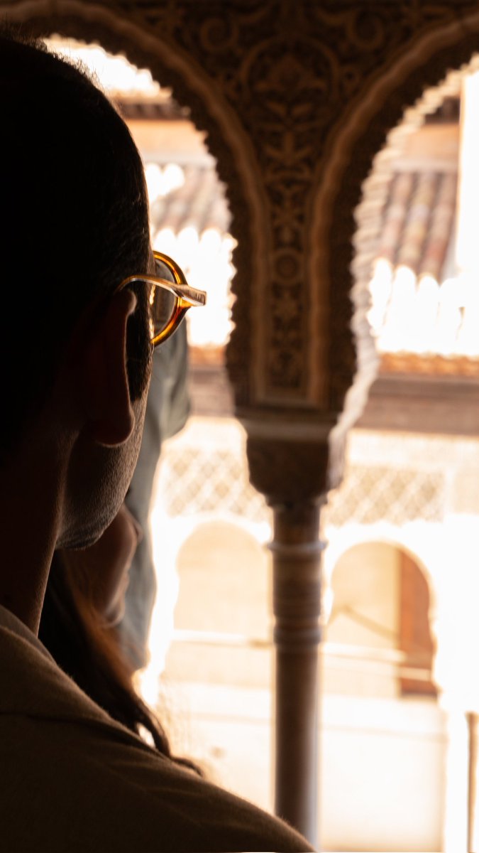 _LUDOVICO's tweet photo. Un paseo por la Alhambra. https://t.co/HNFCEfw9db