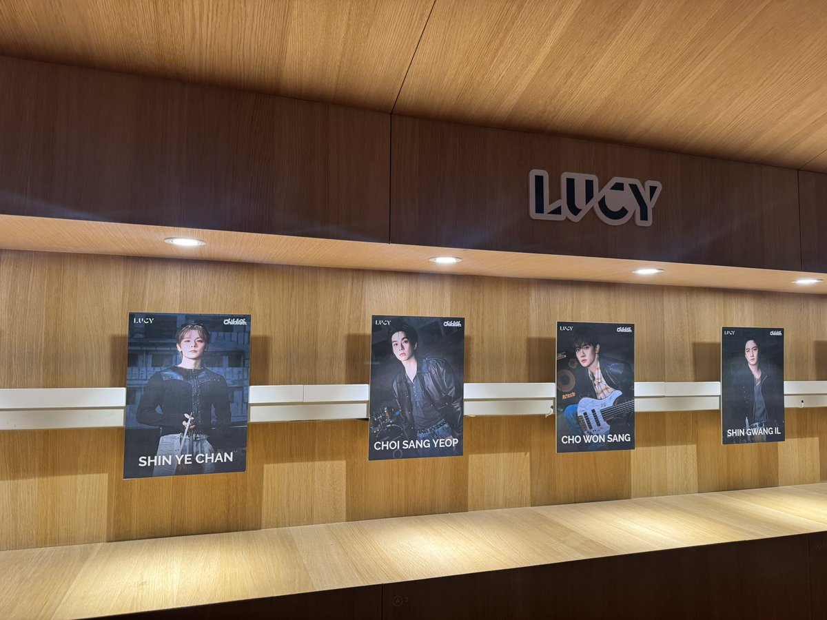 moonchipmunks's tweet image. 정규2집 발매 기념 테마카페 잘 다녀왔습니다!
정말 잘 꾸며놨고 맛있네요 ㅎㅎ
시간되실 때 다녀오는 것 추천드려요 :)

#LUCY #루시 #Childish
#후즈팬카페 #WhosfanCafe #WhosfanCafe_Review