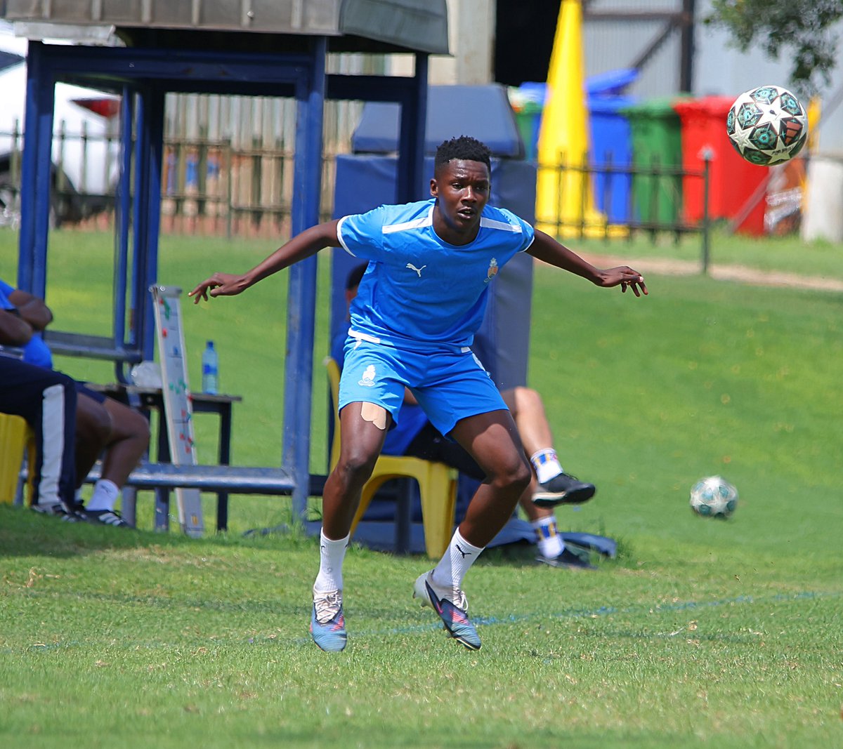 AmaTuks's tweet photo. #insidetraining⚽ https://t.co/LsOI8eBmSu