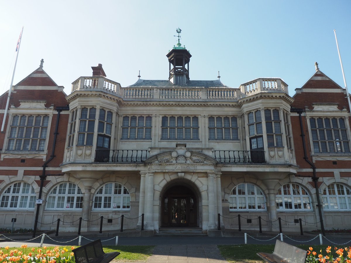 BarnetCouncil's tweet photo. Update and statement from the Council following stabbing in Golders Green:
https://t.co/Lz1gaJeGKx https://t.co/z38i1mz1GI