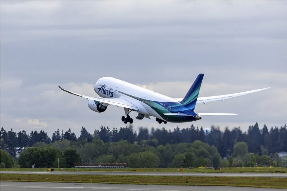 Enel_Aire's tweet image. #AlaskaAirlines lanzó su primer vuelo sin escalas entre #Seattle y #Roma el 28 de #abril de 2026, marcando la entrada oficial de la aerolínea en el mercado europeo.

enelaire.mx/alaska-airline…
