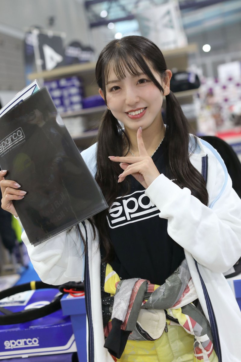 Bridgestene's tweet photo. 東北オートリミックス・池永百合さん

2日間の衣装の差が大きい。

#池永百合(@ikenaga_yuri )さん https://t.co/SLpOmbILRp
