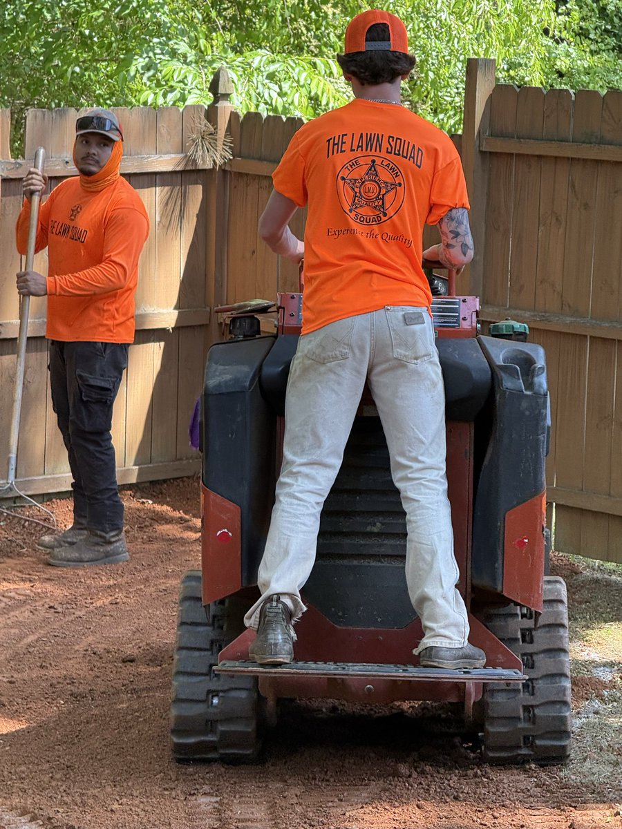 TheLawnSquadga's tweet image. Zeon Zoysia Installation complete✅ #landscaping #sodinstallation #zeon #mariettageorgia #thankyouforyoursupport 
The Lawn Squad “Experience the Quality”