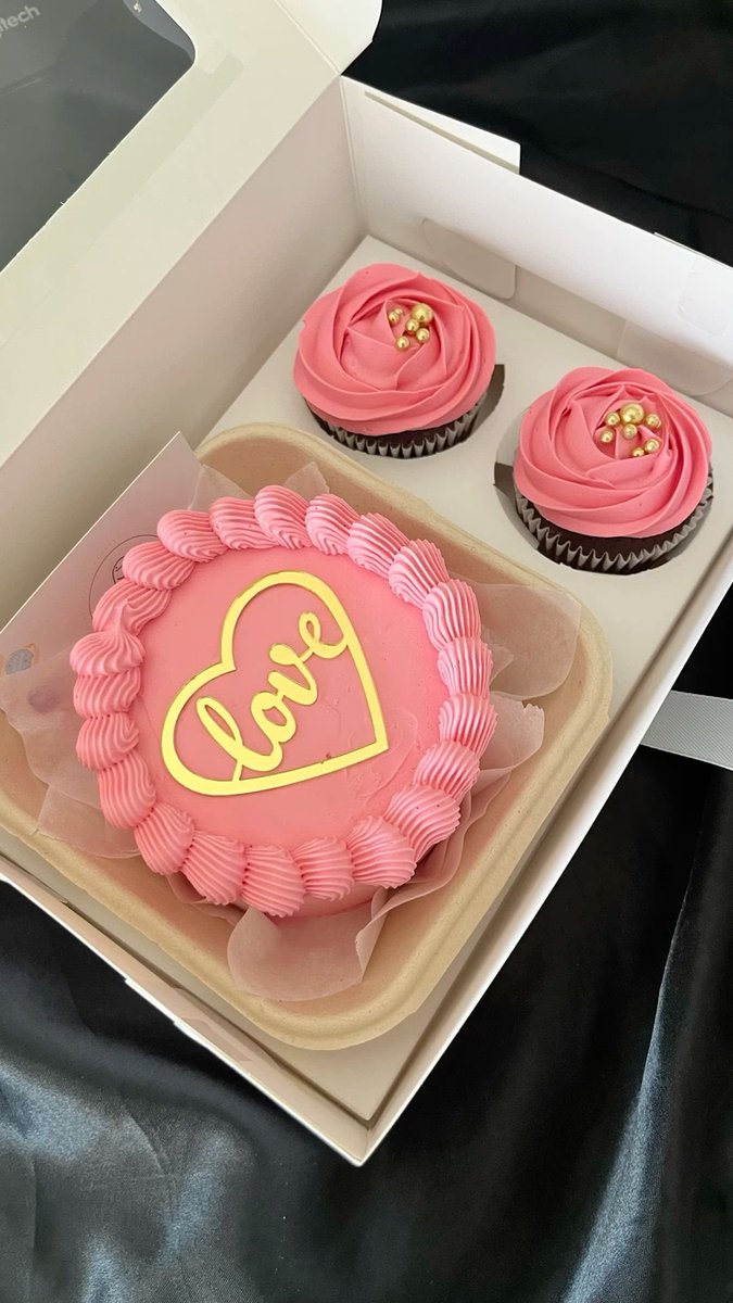 Anambra Cake Pro/ PBD/1543 tweet media