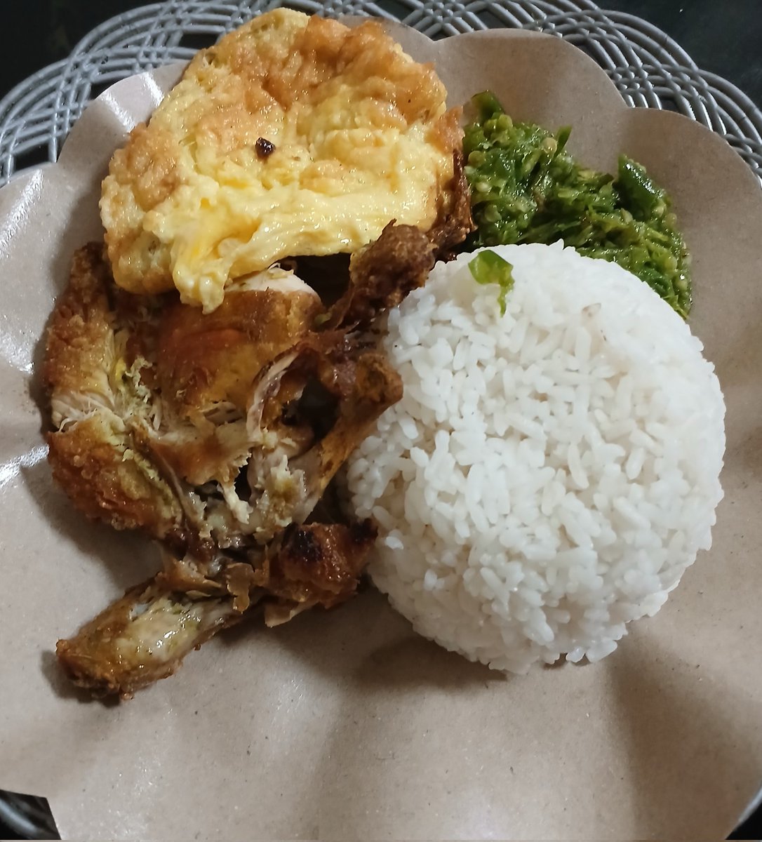 Rev 🔥 tweet media