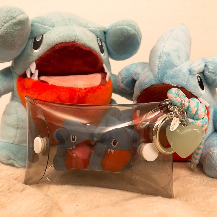 すりみ tweet media