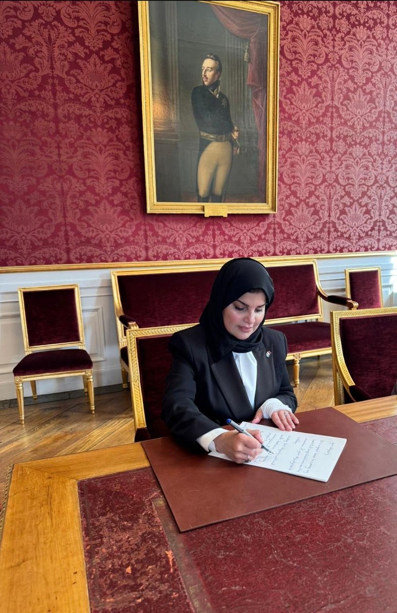 N_AlShaibi's tweet photo. أتقدم بأسمى آيات التهاني والتبريكات إلى صاحب الجلالة الملك كارل السادس عشر غوستاف، ملك مملكة السويد، بمناسبة عيد ميلاده الثمانين، وقد سعدت بالتوقيع في سجل التهاني بهذه المناسبة، ونقل تحيات وتهاني حضرة صاحب السمو الشيخ @TamimBinHamad أمير البلاد المفدى "حفظه الله"، وتمنيات سموه لجلالته بدوام الصحة والعافية، ولمملكة السويد وشعبها الصديق مزيداً من التقدم والازدهار، وعكست عمق علاقات الصداقة التي تجمع دولة قطر ومملكة السويد، وما يربط البلدين من شراكة متنامية ورؤية مشتركة نحو تعزيز التعاون في مختلف المجالات