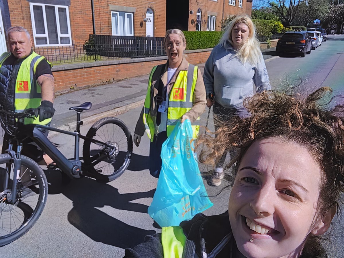 RRR_LUF's tweet image. Oldham Clean Up 🌿🤝 

A great day in Oldham as the Project Free team came together for a community clean up, helping to improve local spaces and give back to the community. 

#ProjectFree #RedRoseRecovery #CommunityAction #Oldham #Teamwork