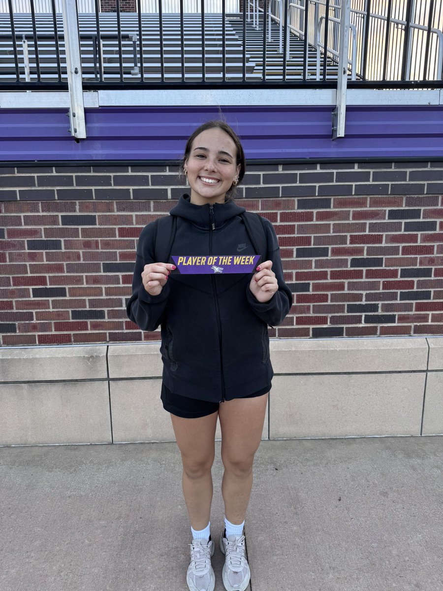 KdubWSoccer's tweet photo. Congrats to Emma Regan for earning Player of the Week honors!!! Emma had a fantastic weekend in our scrimmages. She was a pressing monster at the 9 and created some great opportunities for herself and her teammates in possession. #RollYotes #BackStronger #FFT 🐺⚽️🤘 https://t.co/SrlA8wvsWM