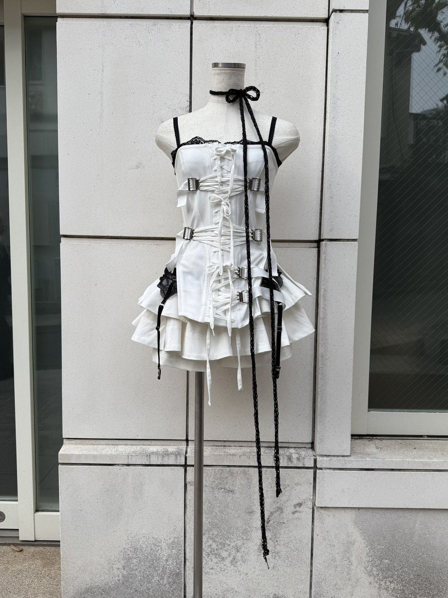 絢 tweet media